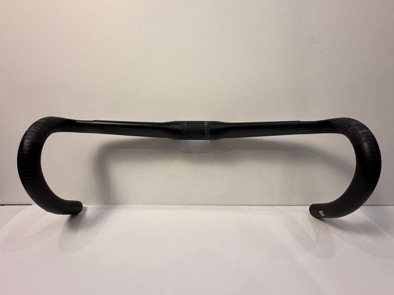Used Roval Rapide 42 cm Carbon Handlebar 2022 Cockpit