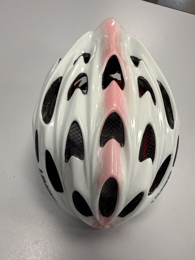Used Limar Casco Donna Helmet bike — image 1 of 2