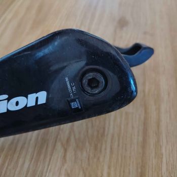 Used Vision Metron Carbon Crankset BB 386 Evo 175mm bike — image 3 of 4
