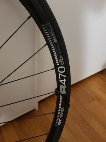 Used Dt Swiss Ruote r470 bike — image 2 of 4