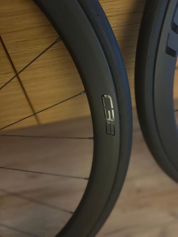 Używany Roval Rapide C38 Carbon Wheelset 2024 bike — zdjęcie 4 z 6