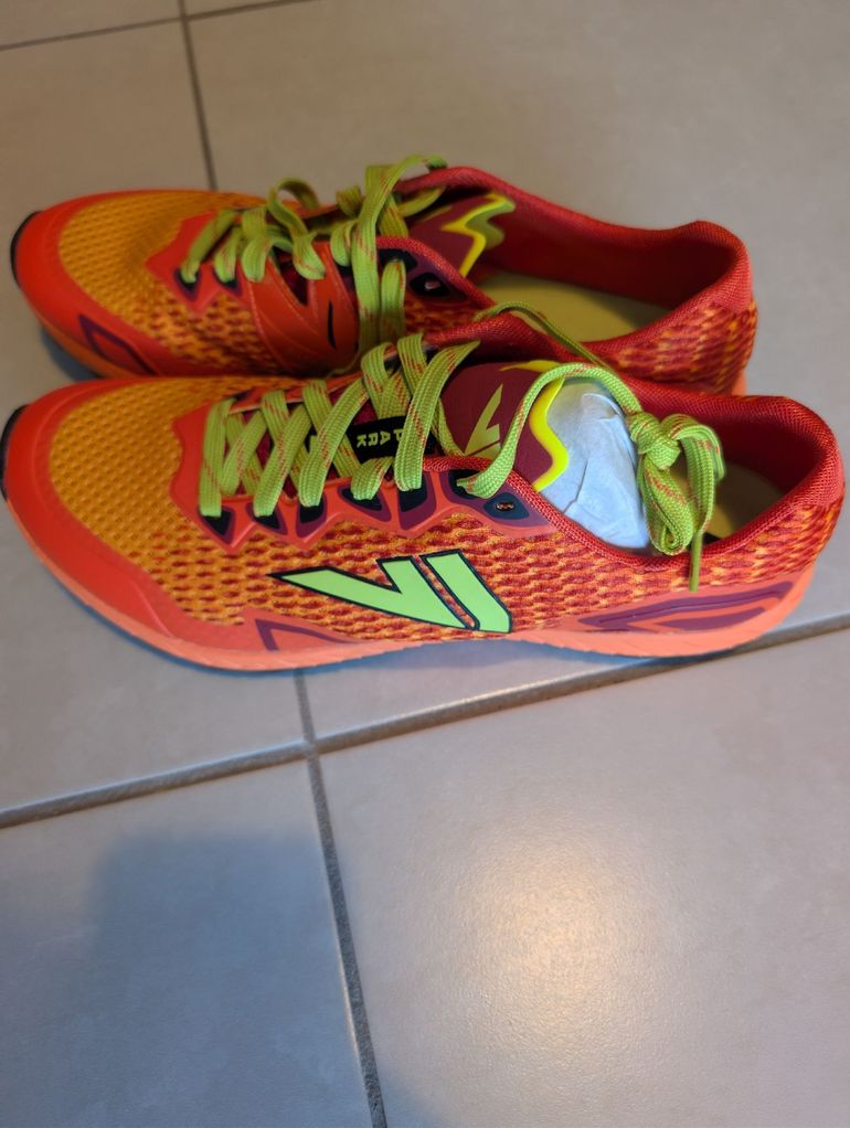 Used Spark R&D Sparks Trail Running Shoes bike — image 2 of 4