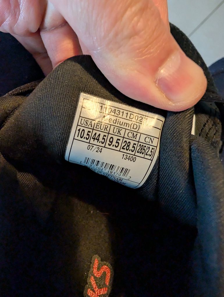 Used Brooks Ghost Max 2 Size 44.5 bike — image 5 of 5