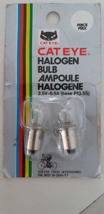 Cateye, Halogen Bulb 2.5V 0.5A Base P13.5S