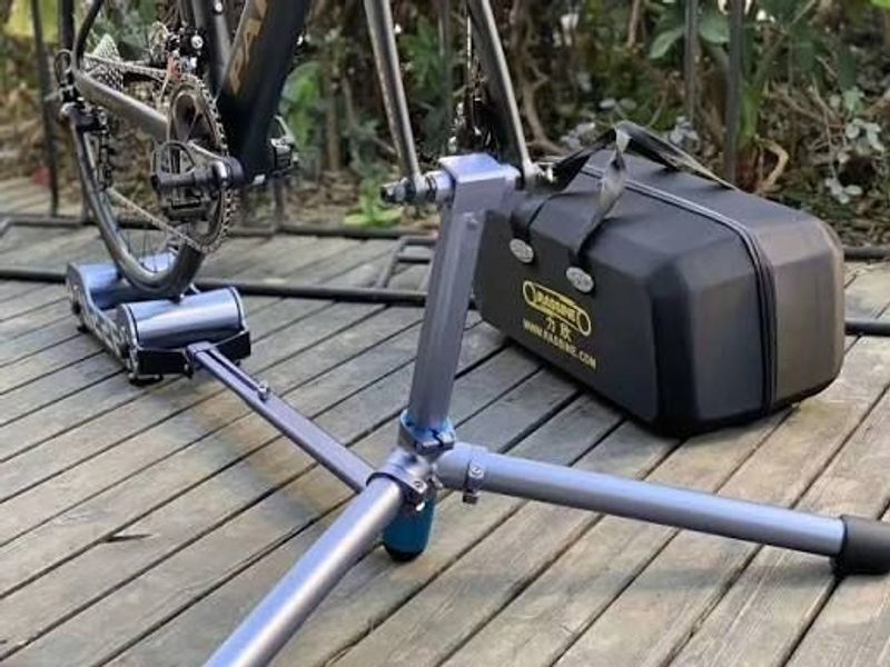 Gebrauchtes rassine LX-BT3 Magnetic Trainer 2024 Cycling Accessories