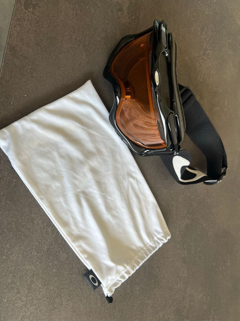Used Oakley Lunette de ski bike — image 3 of 3