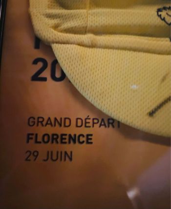 Used Story Cappellino ufficiale Tour de France , originale e autografato da Tadej Pogačar 2024 bike — image 5 of 7