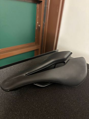 Used Pinarello Linx Ultra Manganese Saddle 2025 bike
