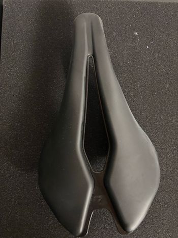 Used Pinarello Linx Ultra Manganese Saddle 2025 bike — image 4 of 5