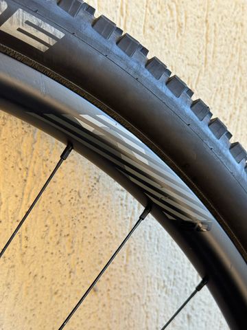Used Scope O2.D Carbon 29’ Disc Boost 2024 bike — image 11 of 13