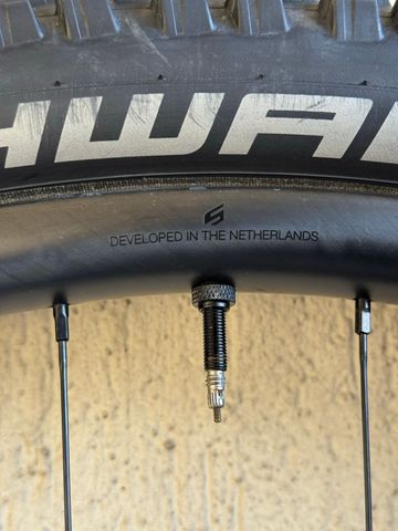 Used Scope O2.D Carbon 29’ Disc Boost 2024 bike — image 4 of 13