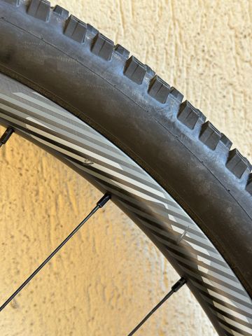 Used Scope O2.D Carbon 29’ Disc Boost 2024 bike — image 6 of 13