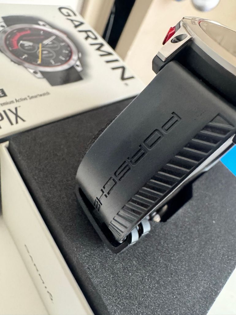 Used Garmin Epix 2 Smartwatch 2022 bike — image 9 of 11
