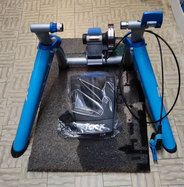Used Tacx Rulli per allenamento indoor bike — image 1 of 3