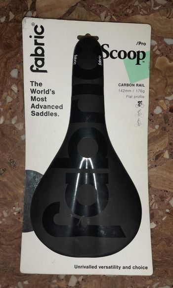 Used Fabric Scoop Pro Carbon 142mm bike