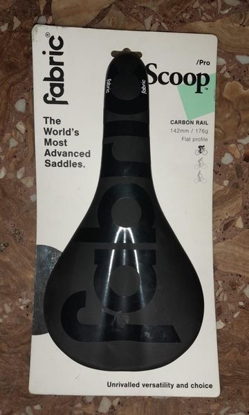 Used Fabric Scoop Pro Carbon 142mm Saddles & Seatposts