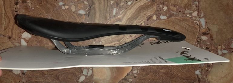 Used Fabric Scoop Pro Carbon 142mm bike — image 2 of 4