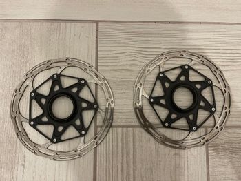 Sram, Dischi