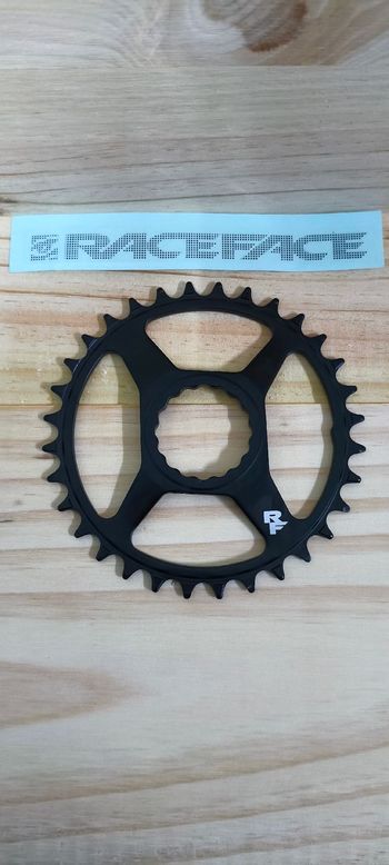 Used Race Face Narrow Wide 104 BCD 32T Chainring 2026 bike — image 6 of 6