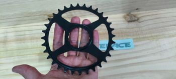 Used Race Face Narrow Wide 104 BCD 32T Chainring 2026 bike — image 3 of 6