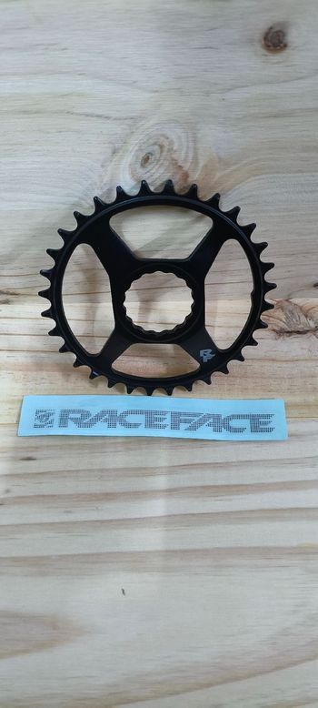 Used Race Face Narrow Wide 104 BCD 32T Chainring 2026 bike