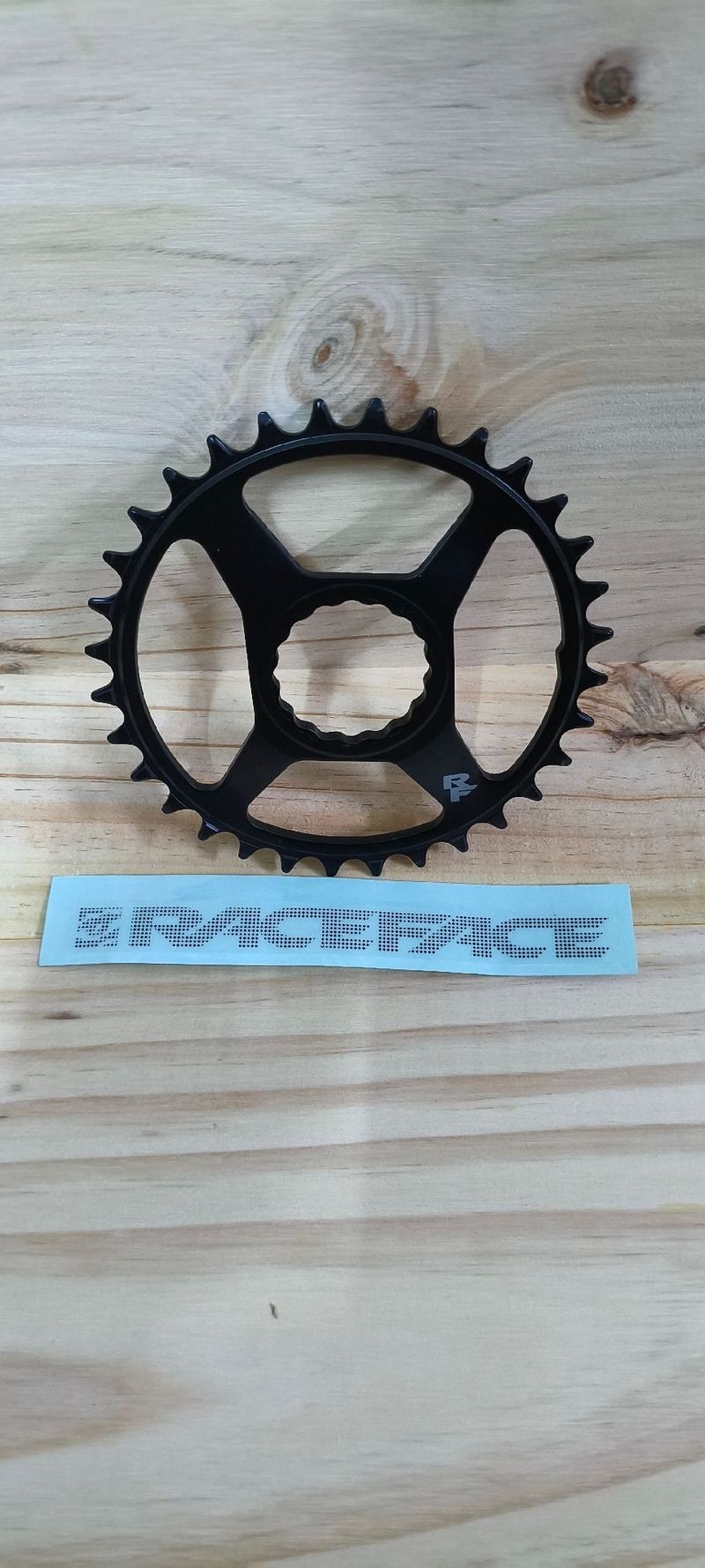 Brugt Race Face Narrow Wide 104 BCD 32T Chainring 2026 Drivetrain & Pedals