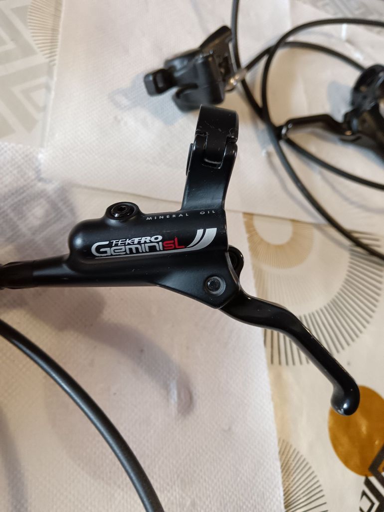 Used Tektro Hydro Disc Brakes 2023 bike — image 5 of 8