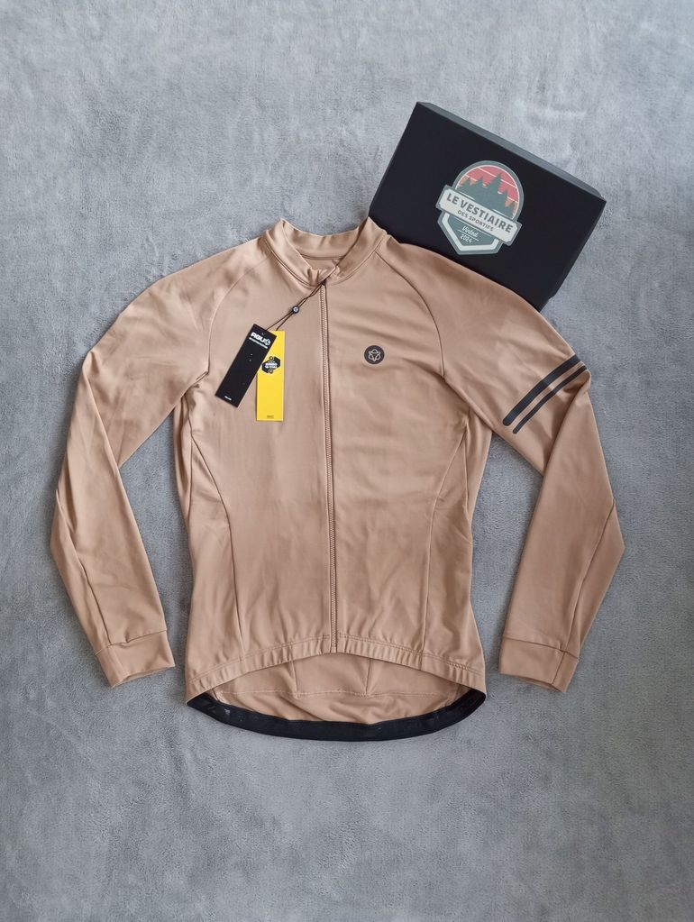 Used AGU Solid Jersey Performance Femme Taille L bike — image 1 of 6