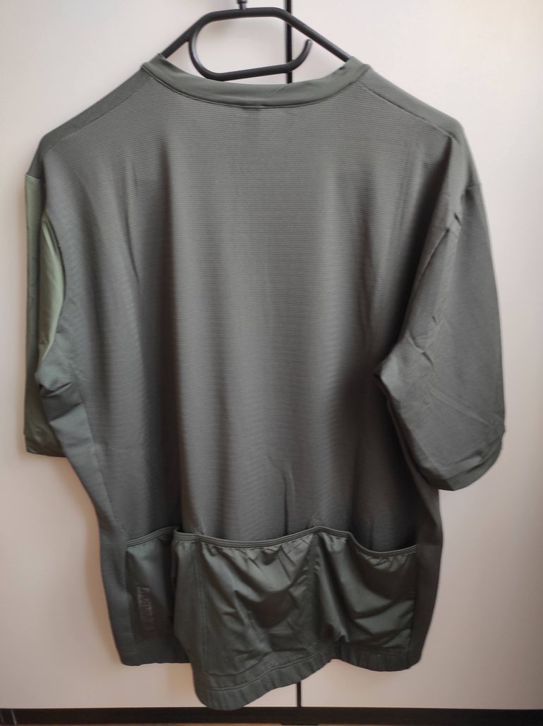 Used Mavic Essential Short Sleeves Cycle Jersey Size XXL Army Green / Olive bike — image 6 of 12