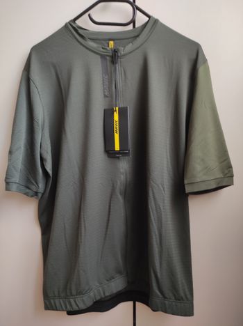 Used Mavic Essential Short Sleeves Cycle Jersey Size XXL Army Green / Olive bike — image 4 of 12