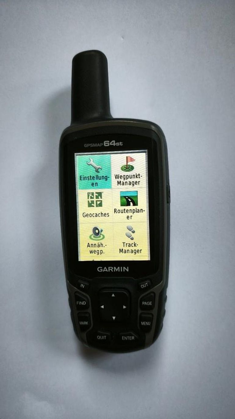 Used Garmin GPSMAP 64st bike — image 1 of 5
