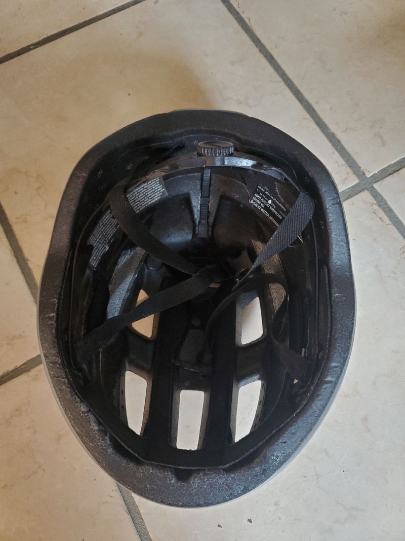 Used ABUS PowerDome Helmet Grey 2025 bike — image 5 of 5