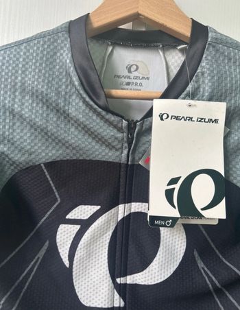 Used Pearl Izumi Maglietta Ciclista bike — image 2 of 11