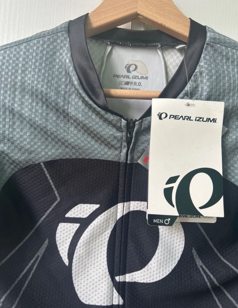 Used Pearl Izumi Maglietta Ciclista bike — image 2 of 11
