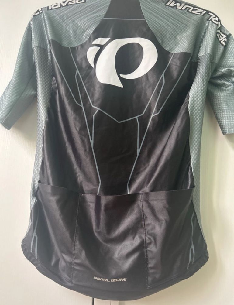Used Pearl Izumi Maglietta Ciclista bike — image 4 of 11