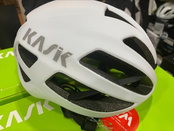 Tweedehands Kask Protone Icon Blanco Mate bike — afbeelding 1 van 3