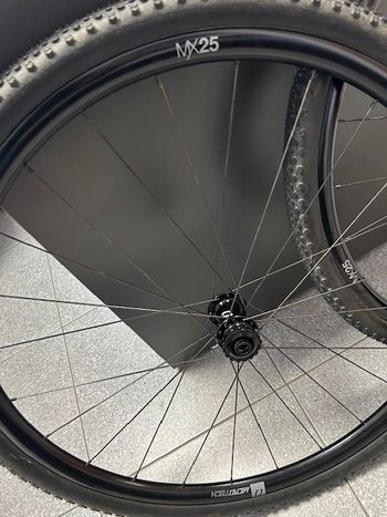 Used MICROTECH MX25 MX25 Wheels bike — image 3 of 6