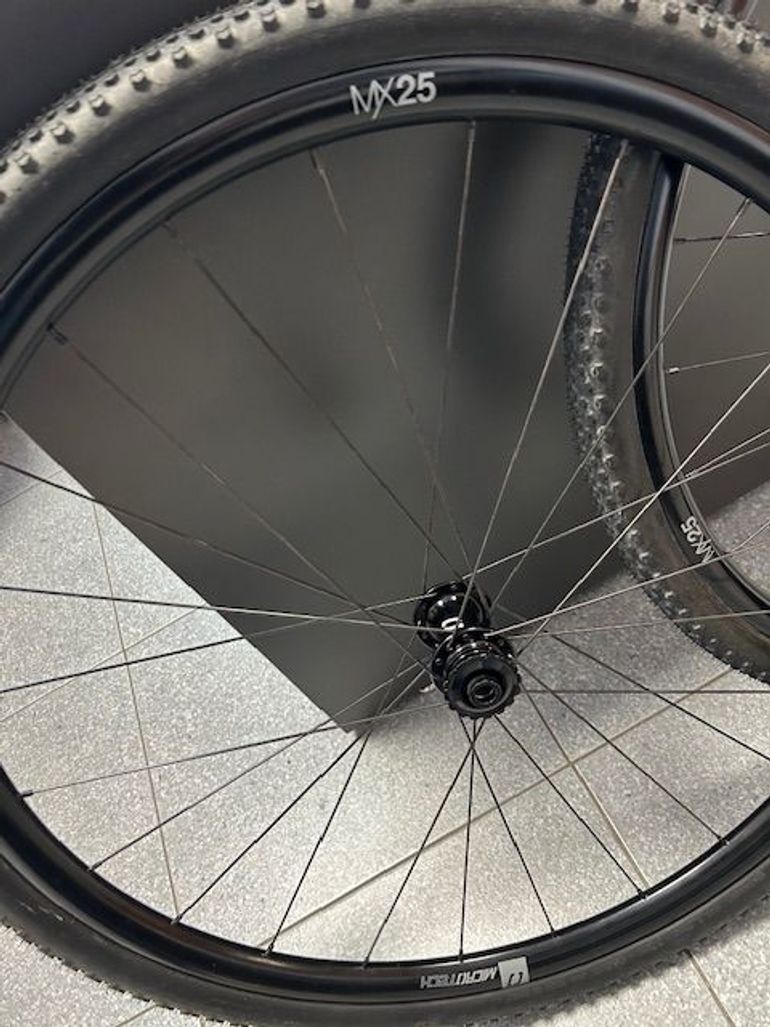 Used MICROTECH MX25 MX25 Wheels bike — image 3 of 6