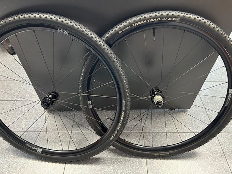 Used MICROTECH MX25 MX25 Wheels bike — image 5 of 6