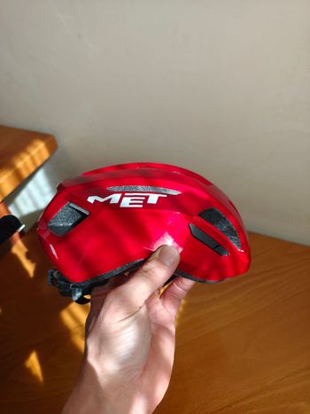 Used MET Vinci MIPS Helmet 2025 bike — image 2 of 6