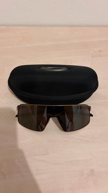 Oakley, Sutro TI Patrick Mahomes Edition