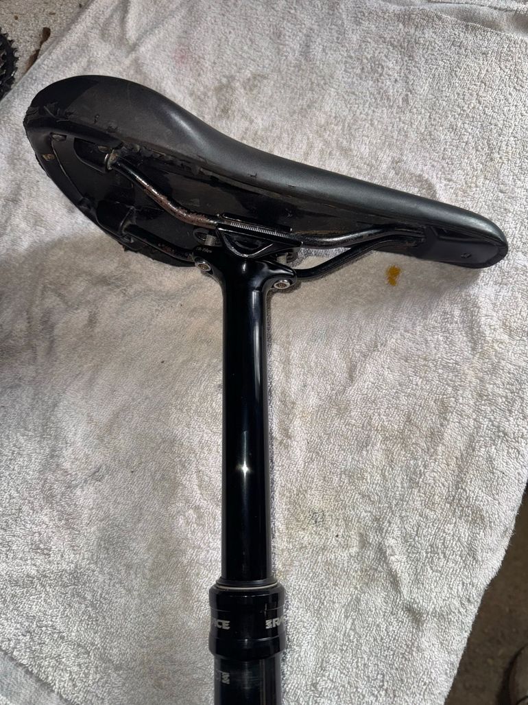 Used Race Face Tige de selle télescopique bike — image 5 of 7