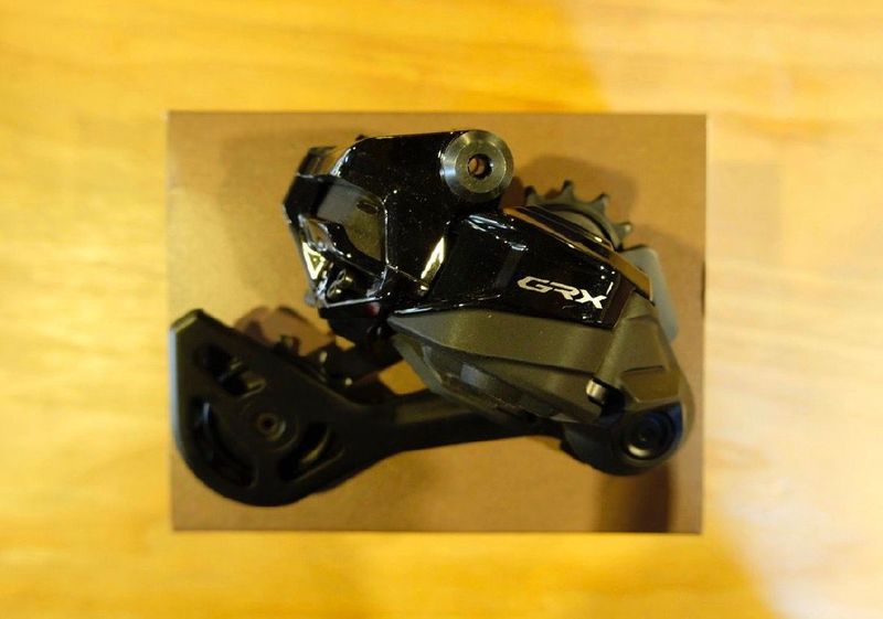 Shimano GRX Di2 12-speed 2025 bike usato — immagine 1 di 8