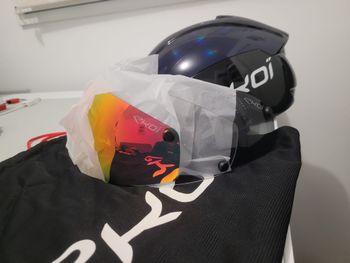 Ekoi, Aero16 Personnalisation Exclusive Noir/Holo Bleu