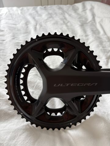 Shimano ULTEGRA R8100 2026 Drivetrain & Pedals usato