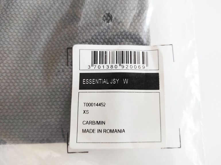 Used Mavic Essential Short Sleeves Women's Cycle Jersey Size XS Carbon/Mint bike — image 11 of 12