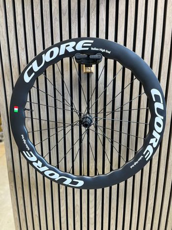 Used Cuore Wave Race Disc Wheelset 60/50mm Aero 2025 bike — image 2 of 11