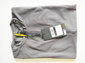 Used Mavic Essential Short Sleeves Women's Cycle Jersey Size L Carbon/Mint bike — image 7 of 9
