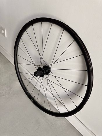 Used Giant PX2 Evo Wheelset bike — image 4 of 12