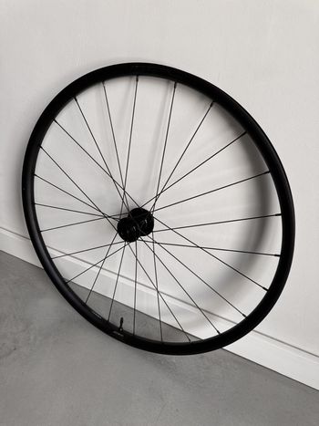 Used Giant PX2 Evo Wheelset bike — image 3 of 12